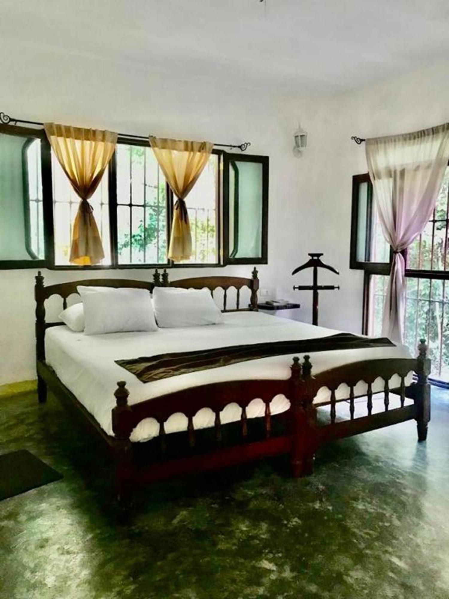 Jolie Jungle Eco Hotel (Adults Only) Leona Vicario エクステリア 写真