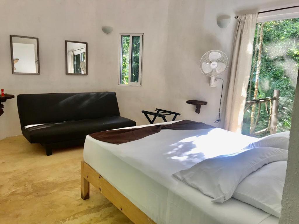 Jolie Jungle Eco Hotel (Adults Only) Leona Vicario エクステリア 写真